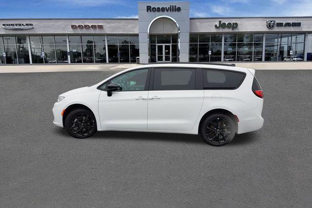 new 2026 Chrysler Pacifica car, priced at $51,953