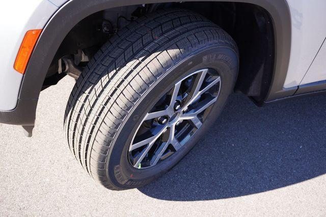 new 2025 Jeep Grand Cherokee car, priced at $43,524