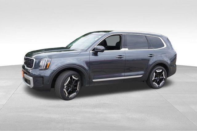 used 2024 Kia Telluride car, priced at $35,978