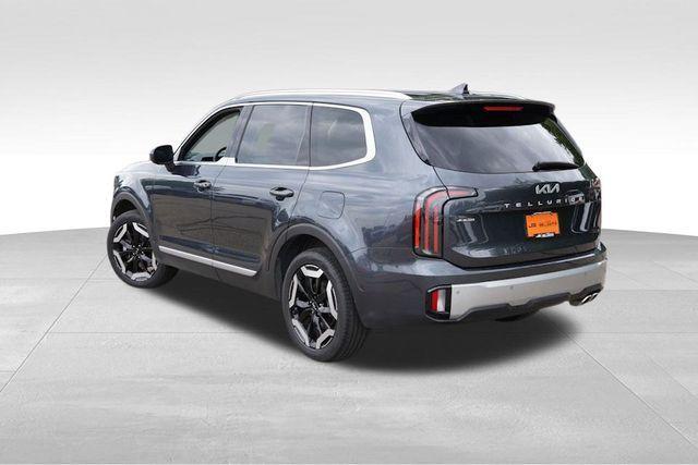 used 2024 Kia Telluride car, priced at $35,978