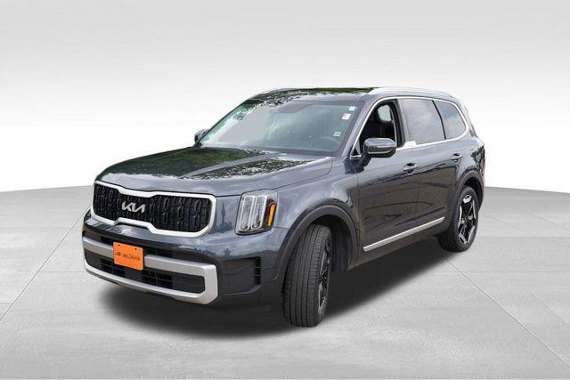 used 2024 Kia Telluride car, priced at $35,978