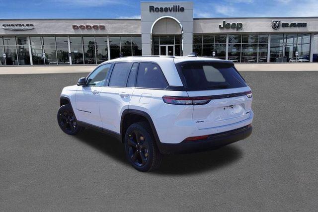 new 2025 Jeep Grand Cherokee car, priced at $43,302