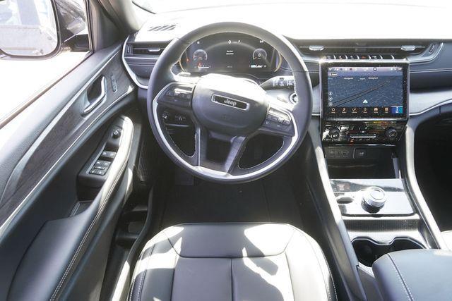 new 2025 Jeep Grand Cherokee car, priced at $44,775
