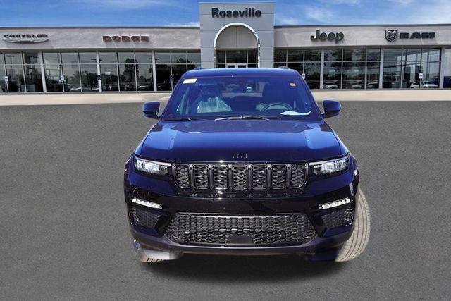 new 2025 Jeep Grand Cherokee car, priced at $44,821