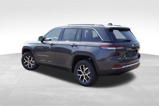 new 2025 Jeep Grand Cherokee car, priced at $40,380