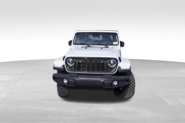 new 2025 Jeep Gladiator car, priced at $41,382