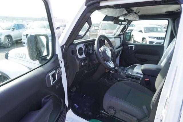 new 2025 Jeep Gladiator car, priced at $42,884