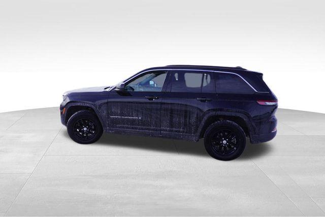 new 2025 Jeep Grand Cherokee car, priced at $34,371