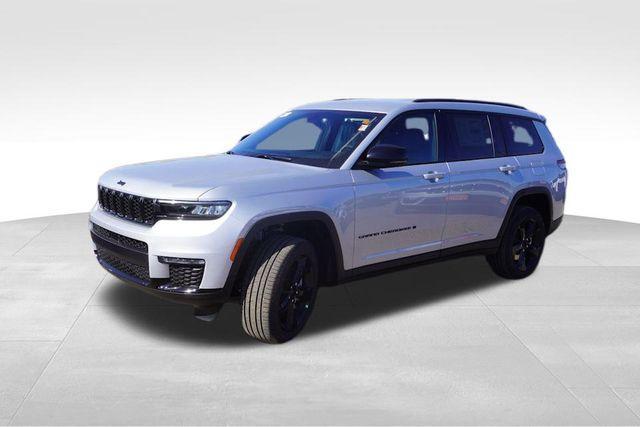 new 2025 Jeep Grand Cherokee L car, priced at $42,943