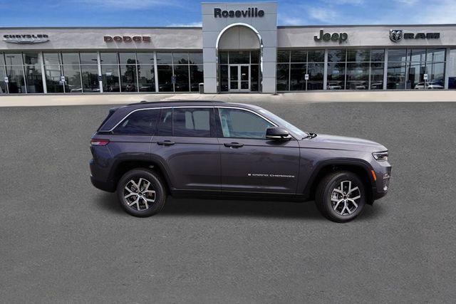 new 2025 Jeep Grand Cherokee car, priced at $44,212