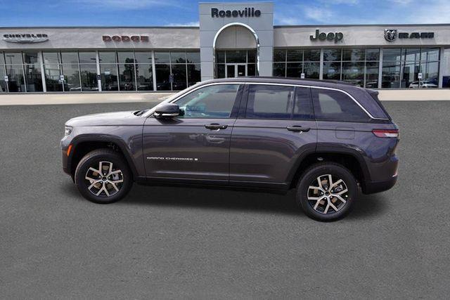 new 2025 Jeep Grand Cherokee car, priced at $44,212