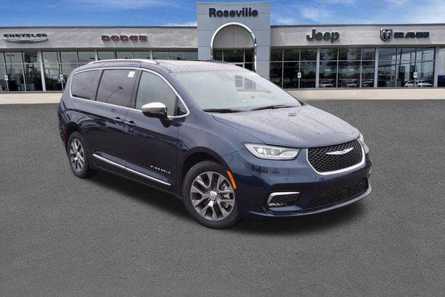 new 2025 Chrysler Pacifica Hybrid car, priced at $46,720