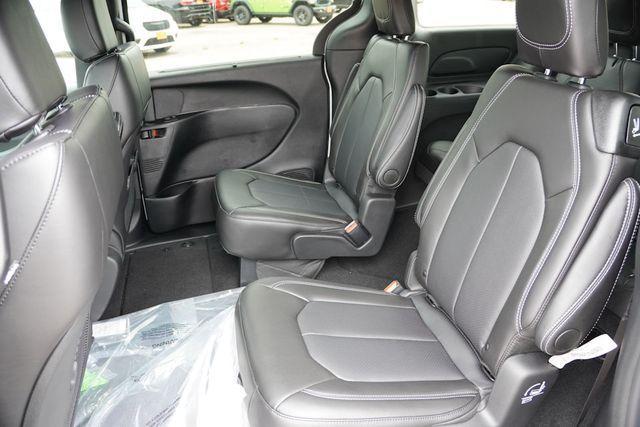new 2026 Chrysler Pacifica car, priced at $42,033
