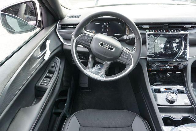 new 2024 Jeep Grand Cherokee L car, priced at $43,184