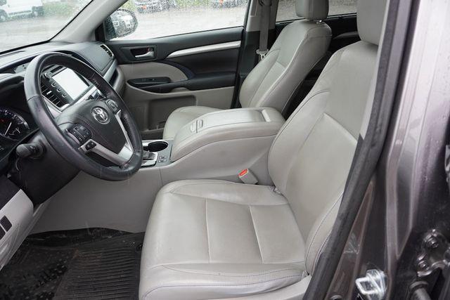 used 2016 Toyota Highlander car, priced at $21,743