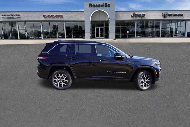 new 2025 Jeep Grand Cherokee car, priced at $44,087