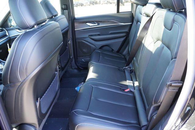 new 2025 Jeep Grand Cherokee car, priced at $50,586