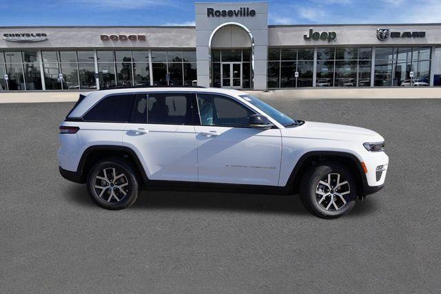 new 2025 Jeep Grand Cherokee car, priced at $43,694