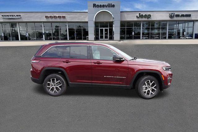 new 2025 Jeep Grand Cherokee car, priced at $45,804