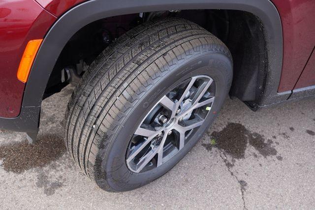 new 2025 Jeep Grand Cherokee car, priced at $45,804