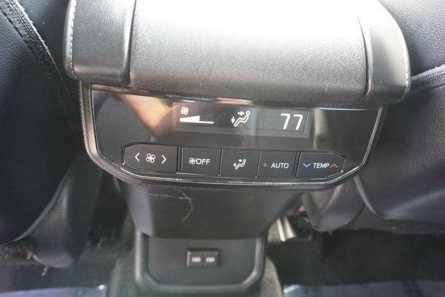 used 2022 Toyota Highlander car, priced at $38,149