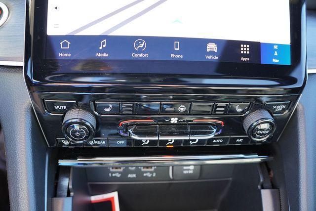 new 2025 Jeep Grand Cherokee car, priced at $44,400