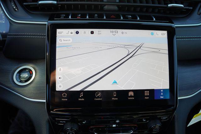 new 2025 Jeep Grand Cherokee car, priced at $44,400