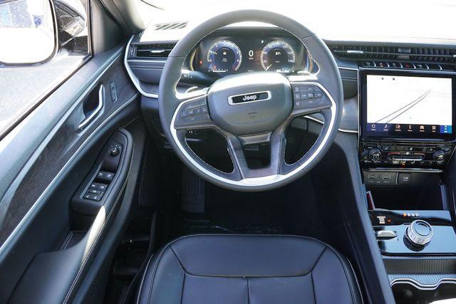 new 2025 Jeep Grand Cherokee car, priced at $44,400