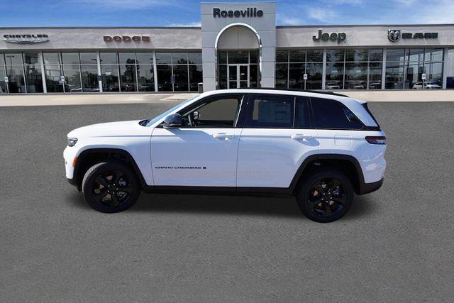 new 2025 Jeep Grand Cherokee car, priced at $44,400