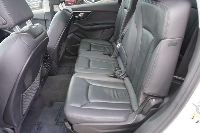 used 2023 Audi Q7 car, priced at $36,594