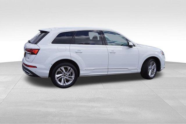 used 2023 Audi Q7 car, priced at $36,594