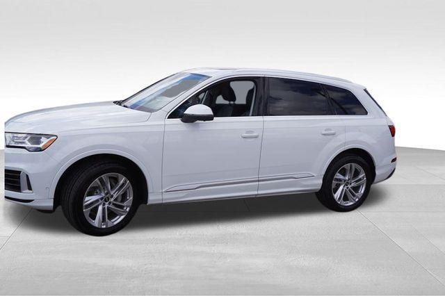 used 2023 Audi Q7 car, priced at $36,594