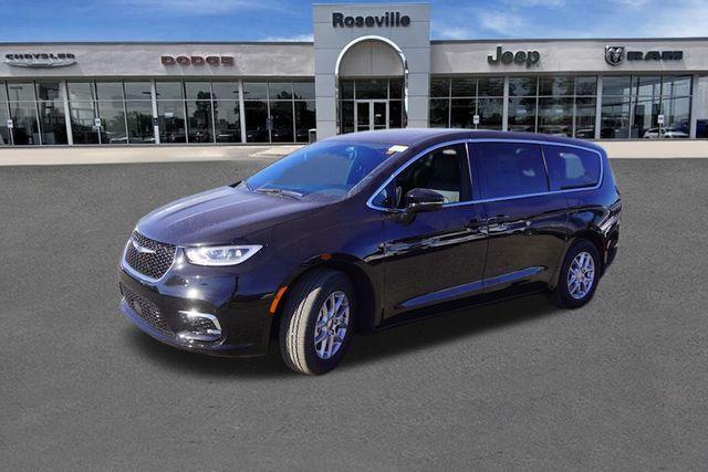 new 2025 Chrysler Pacifica car, priced at $40,272