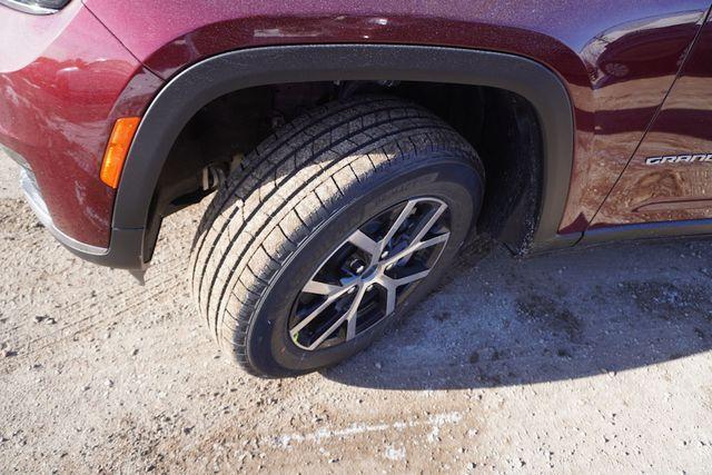 new 2025 Jeep Grand Cherokee L car, priced at $44,850