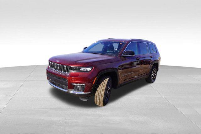 new 2025 Jeep Grand Cherokee L car, priced at $42,671