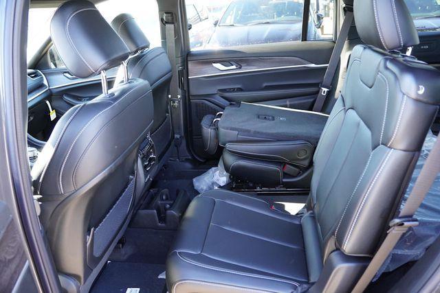 new 2025 Jeep Grand Cherokee L car, priced at $43,324