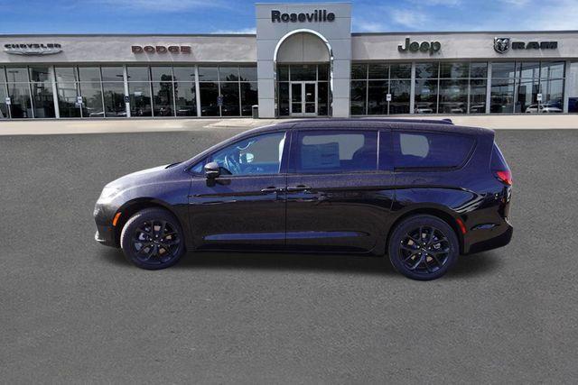 new 2025 Chrysler Pacifica car, priced at $49,475