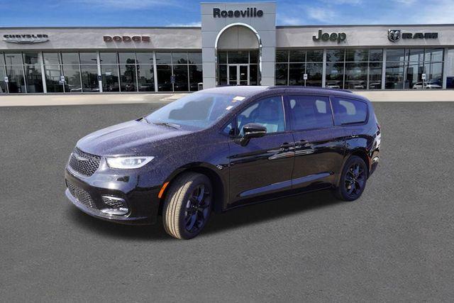 new 2025 Chrysler Pacifica car, priced at $49,475