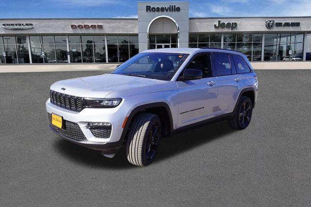 new 2024 Jeep Grand Cherokee car, priced at $45,359