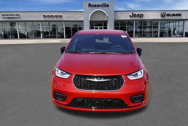 new 2026 Chrysler Pacifica car, priced at $40,794