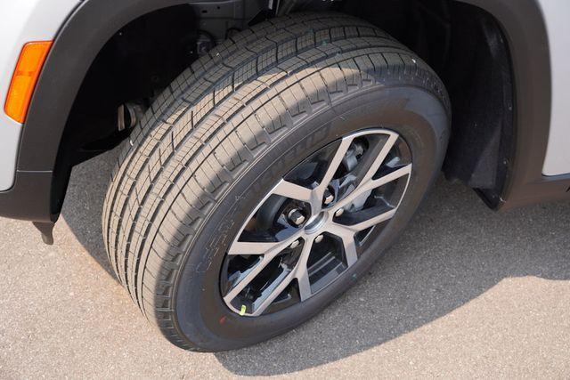 new 2025 Jeep Grand Cherokee car, priced at $41,208