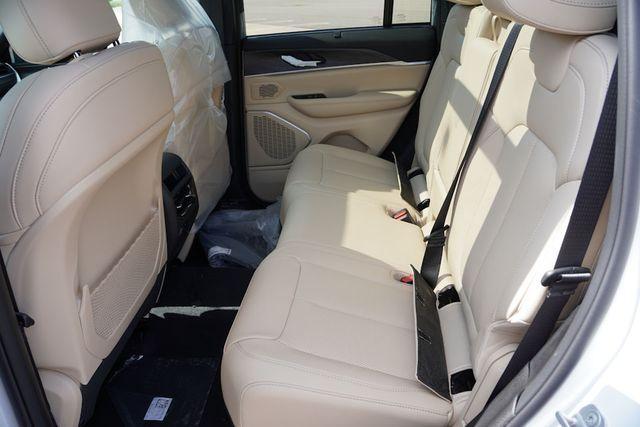 new 2025 Jeep Grand Cherokee car, priced at $49,480