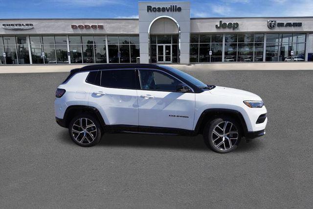 new 2024 Jeep Compass car, priced at $33,912