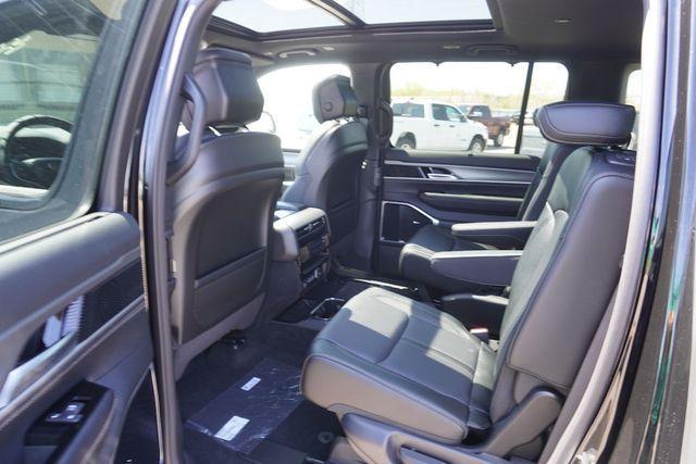 new 2025 Jeep Wagoneer car, priced at $73,541