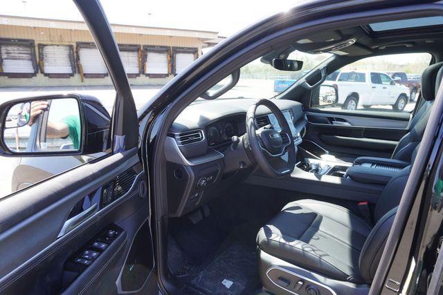 new 2025 Jeep Wagoneer car, priced at $73,541