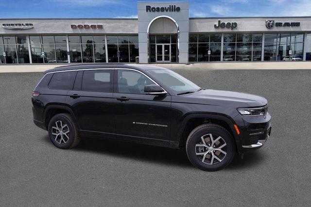 new 2024 Jeep Grand Cherokee L car, priced at $48,917