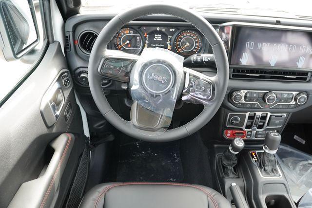 new 2025 Jeep Wrangler car, priced at $54,619