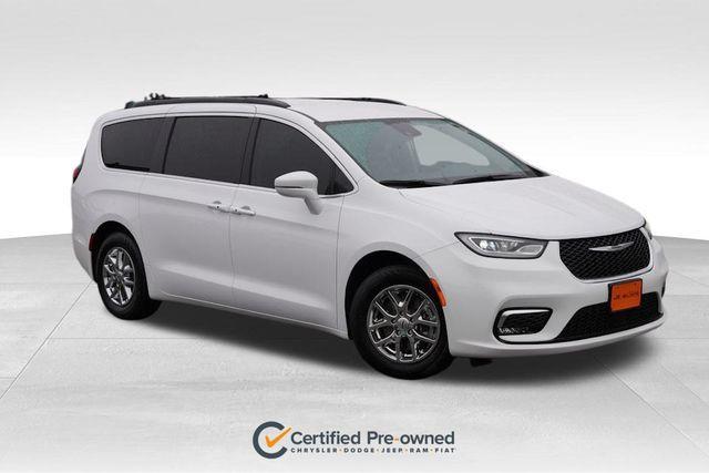 used 2022 Chrysler Pacifica car, priced at $29,000