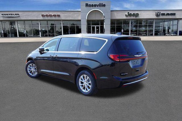 new 2025 Chrysler Pacifica car, priced at $43,172