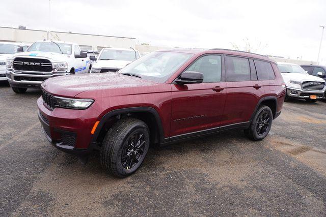 new 2025 Jeep Grand Cherokee L car, priced at $45,179